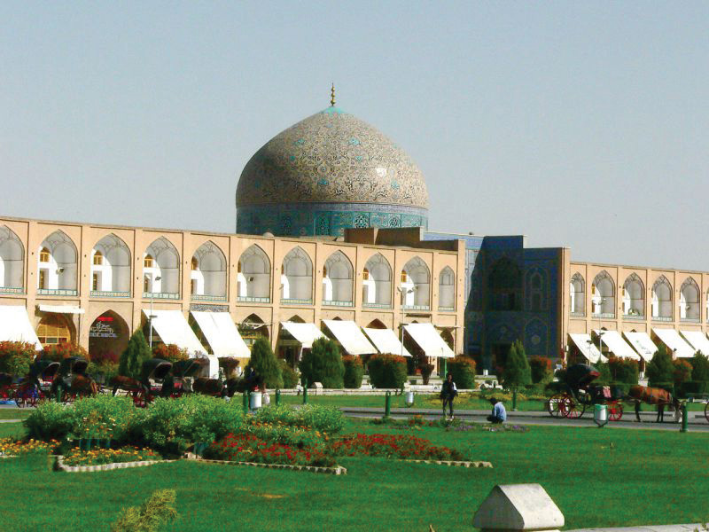 اصفهان  باسم 