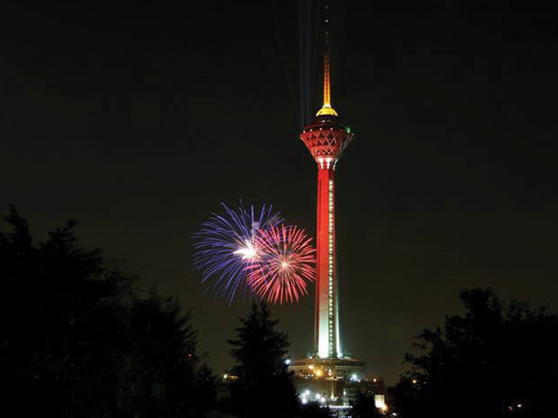 برج ميلاد اعلى برج في ايران يقع شمال غرب طهران 