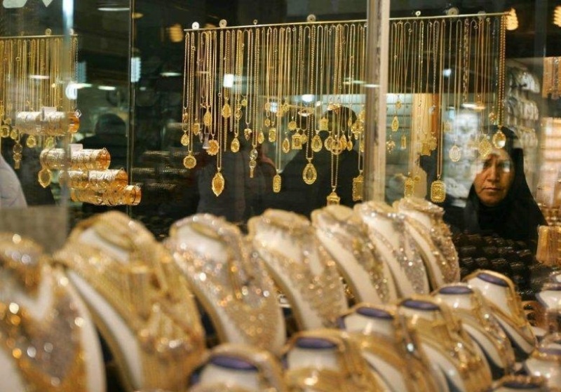 محلات المجوهرات من الذهب والأحجار الكريمة