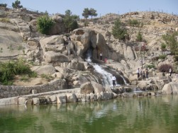 متنزه الجبل الحجری(بارک کوه سنگی)
