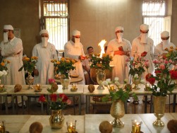 Conoscere Vari Religioni in Iran Conoscere Vari Religioni in Iran